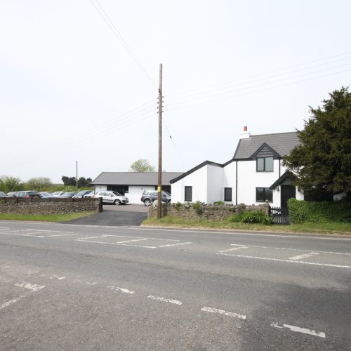 Hotel for sale in Felton, Bristol - Attractively Priced Former Guest House, Near Bristol Airport