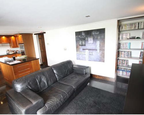 Hotel for sale in Felton, Bristol - Attractively Priced Former Guest House, Near Bristol Airport