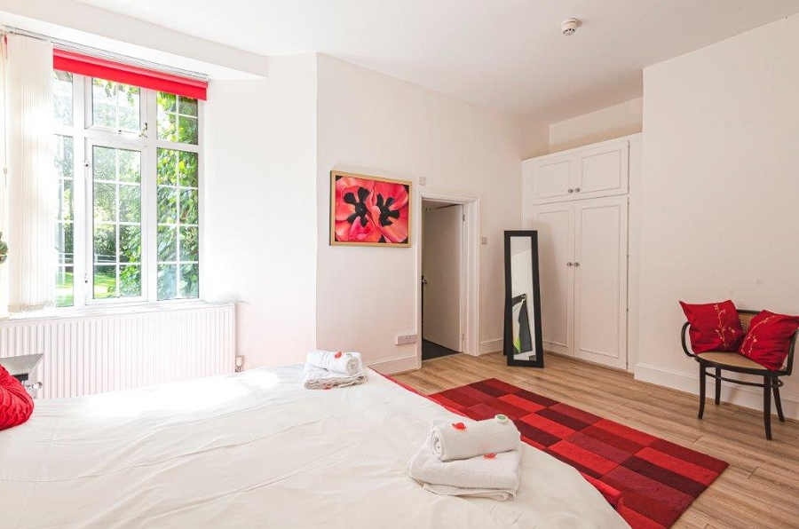 A Stunning Manor House, with 7 en-suite Letting rooms