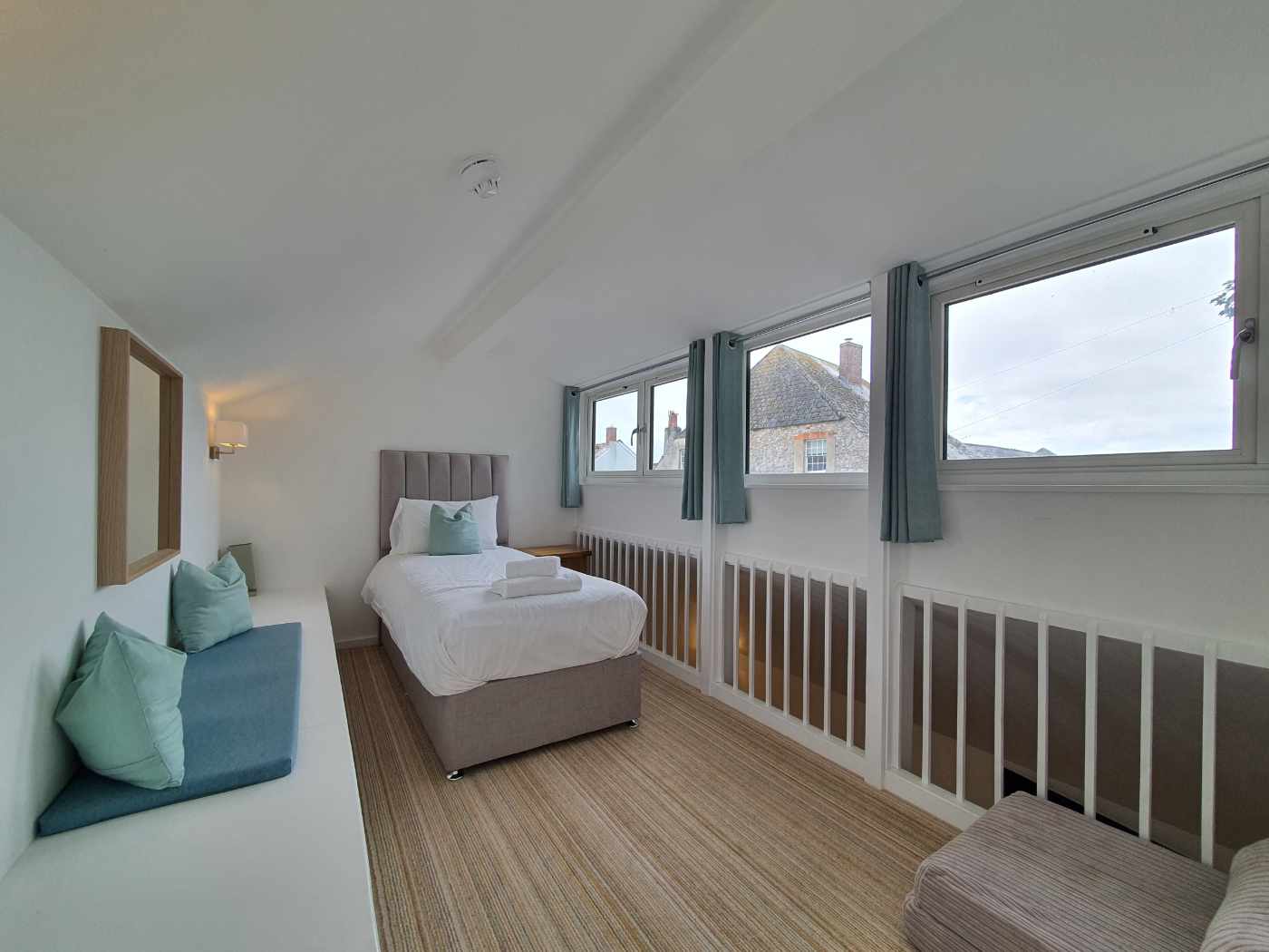 A bespoke built 10 en-suite roomed hotel / Air BnB accommodation complex