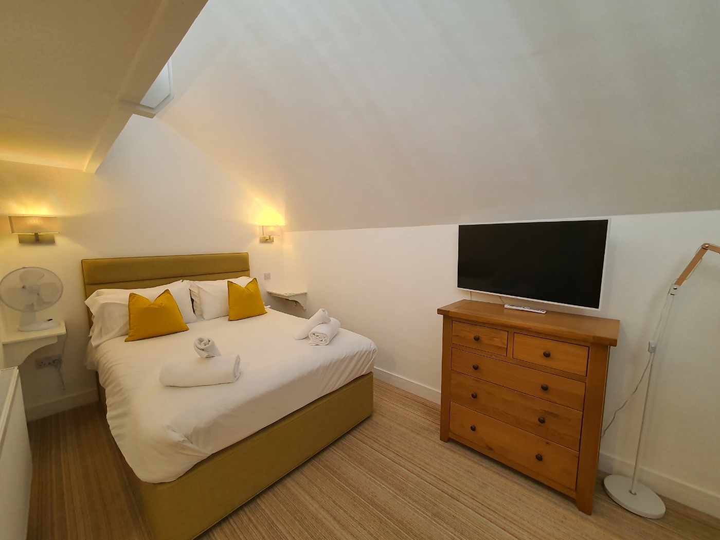 A bespoke built 10 en-suite roomed hotel / Air BnB accommodation complex