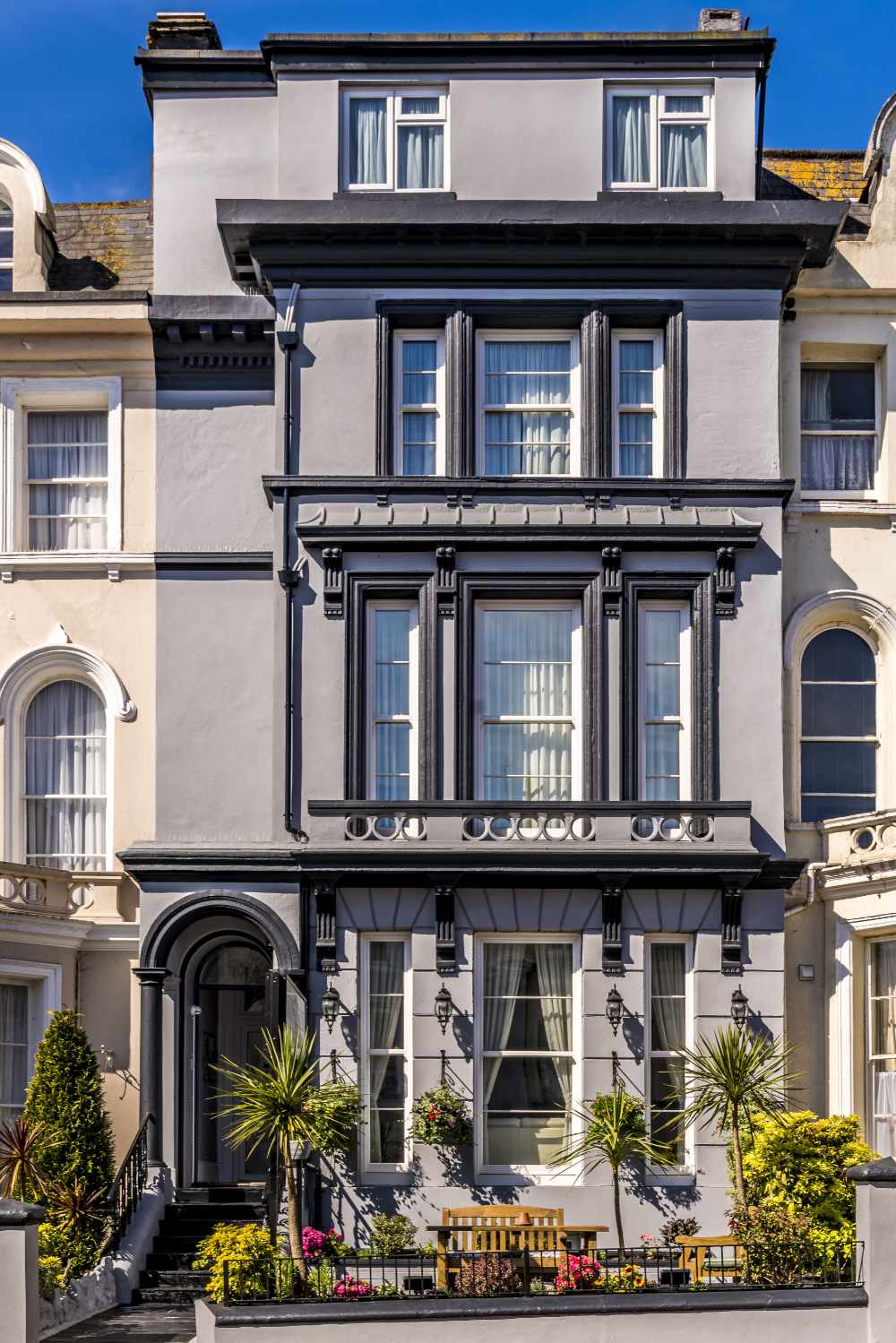 A Magnificent 12 Bedroom Guest House