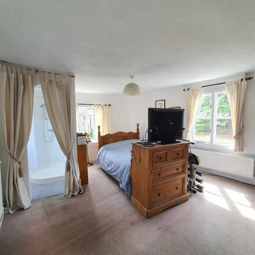 Hotel for sale in Ashburton, Devon - Multi-Generational Home, Income Stream, or Development / Investment