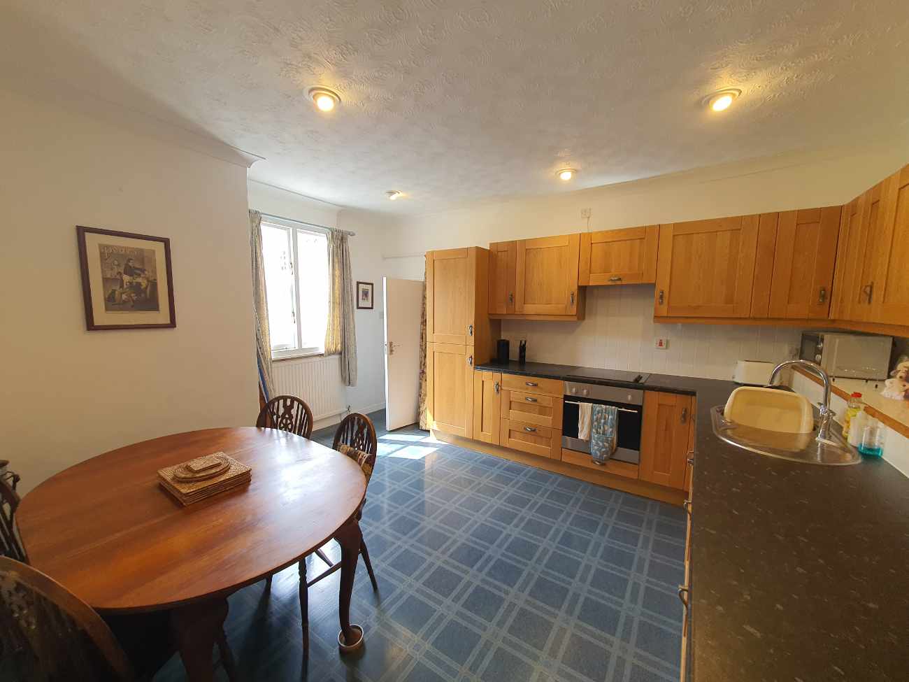 Hotel for sale in Ashburton, Devon - Multi-Generational Home, Income Stream, or Development / Investment