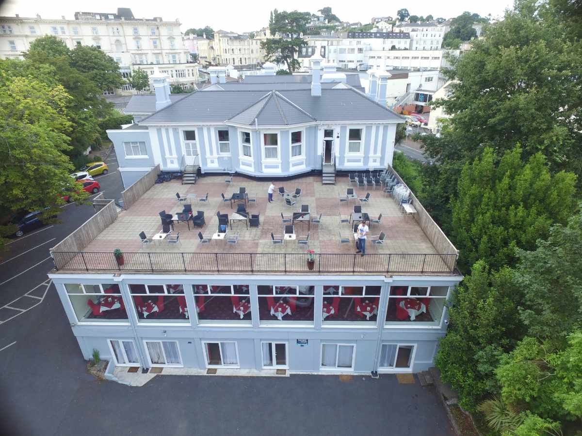 A large commercial property in a Prime Location