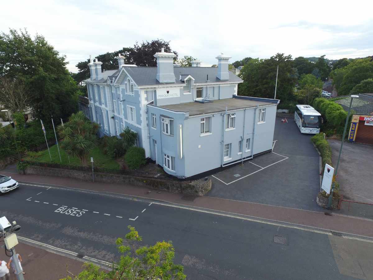 A large commercial property in a Prime Location