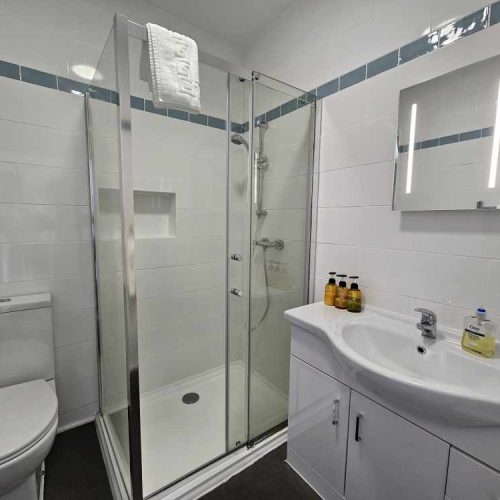 Hotel for sale in Torquay, Devon - A Beautifully presented, 10 en-suite bedroom Hotel