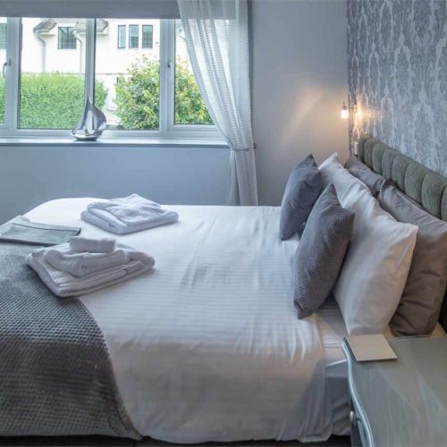 Hotel for sale in Swanage, Dorset - A beautifully presented detached guest house for sale