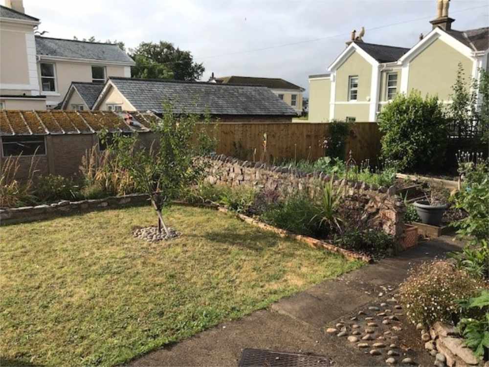 A Luxurious 7 Bedroom Guest House for sale