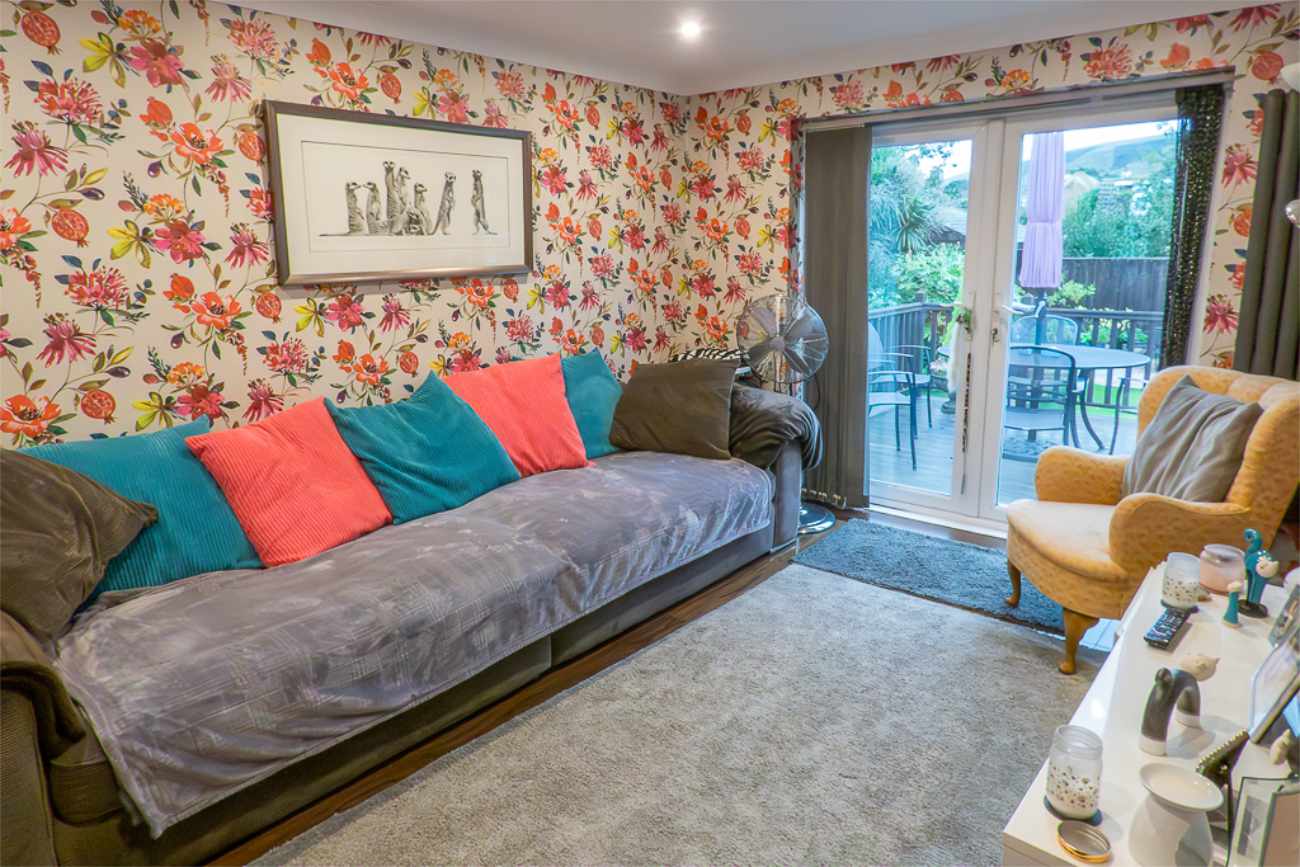 Hotel for sale in Swanage, Dorset - A beautifully presented detached guest house for sale