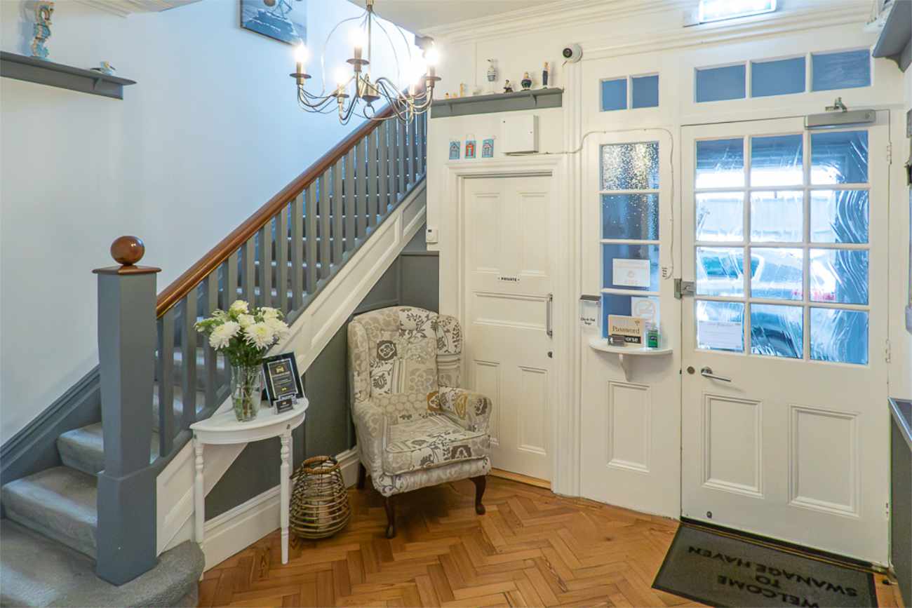 Hotel for sale in Swanage, Dorset - A beautifully presented detached guest house for sale