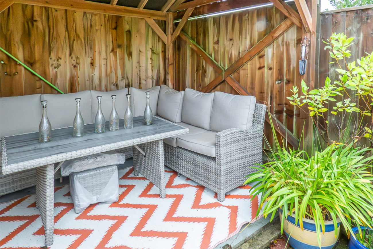 Hotel for sale in Swanage, Dorset - A beautifully presented detached guest house for sale