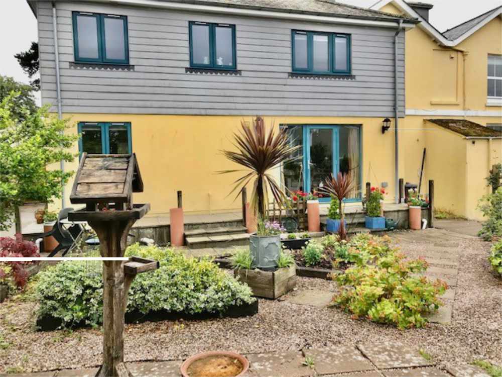 A Luxurious 7 Bedroom Guest House for sale
