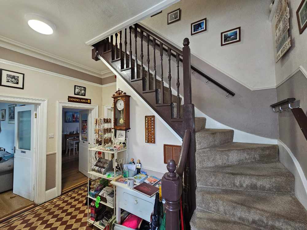 A Delightful, 8 Bedroom Guest House For Sale