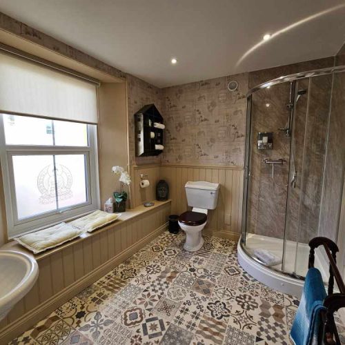 Hotel for sale in Torquay, Devon - A Luxurious 7 Bedroom Guest House for sale