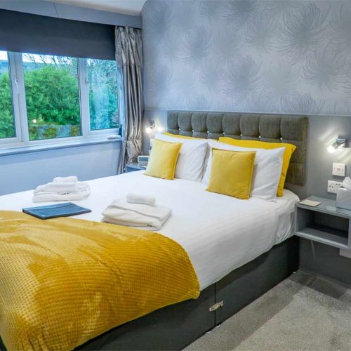 Hotel for sale in Swanage, Dorset - A beautifully presented detached guest house for sale