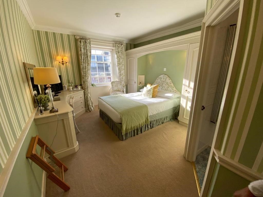 A Stunning, Georgian Guest House For Sale