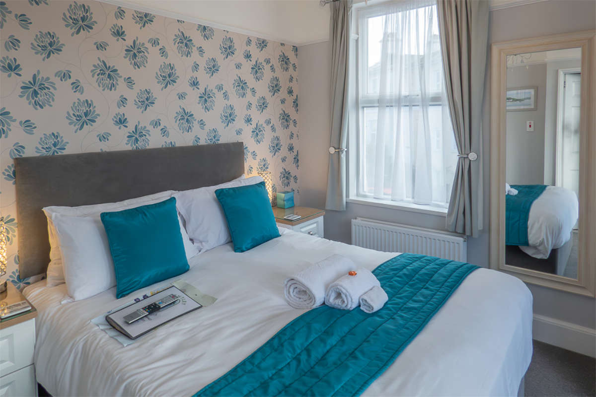 Hotel for sale in Torquay, Devon - A Beautiful 5-star Victorian Boutique Guesthouse for sale