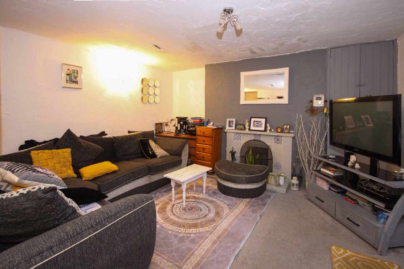 Hotel for sale in Torquay, Devon - A Wonderfully Located 6 Bedroom Guest House For Sale