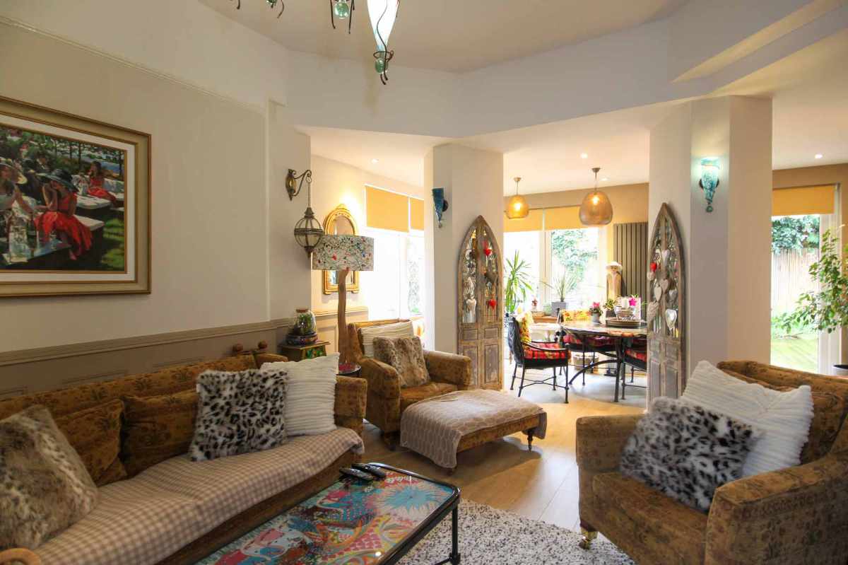 Hotel for sale in Torquay, Devon - A stunningly presented 9 bedroom boutique guesthouse