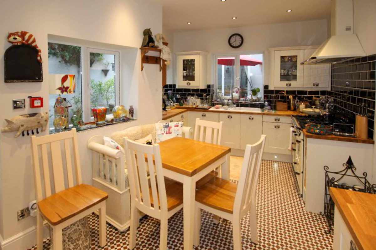 Hotel for sale in Torquay, Devon - A stunningly presented 9 bedroom boutique guesthouse