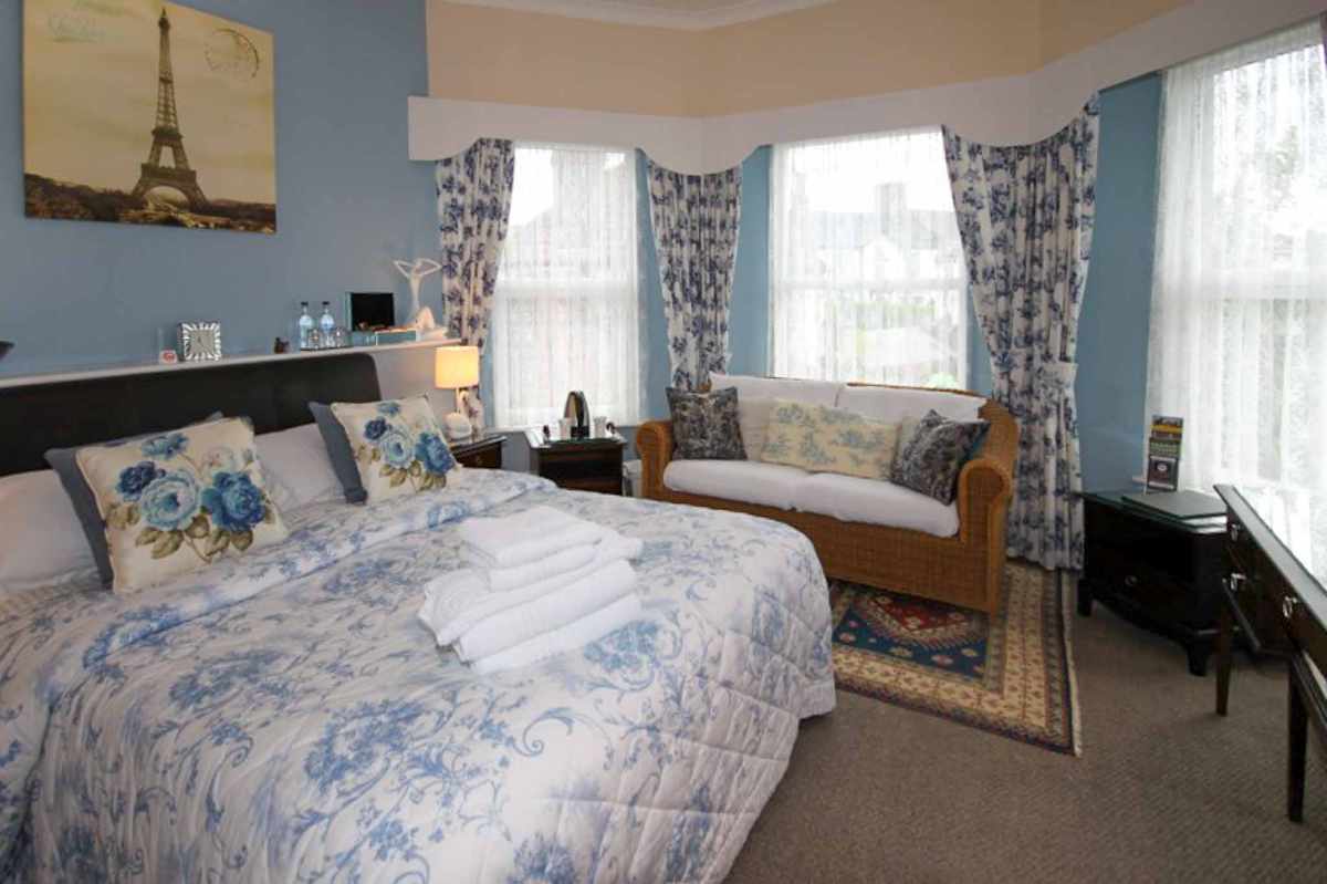 Hotel for sale in Torquay, Devon - A stunningly presented 9 bedroom boutique guesthouse