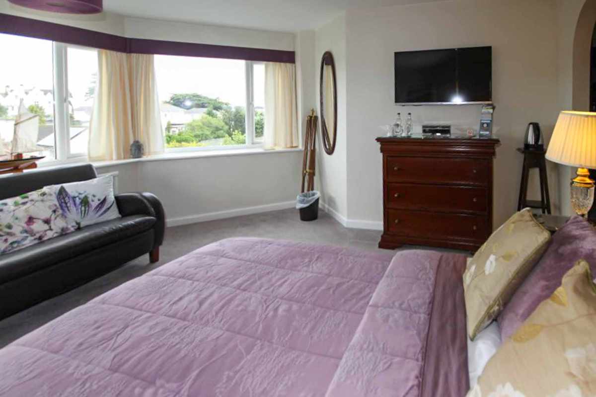 Hotel for sale in Torquay, Devon - A stunningly presented 9 bedroom boutique guesthouse