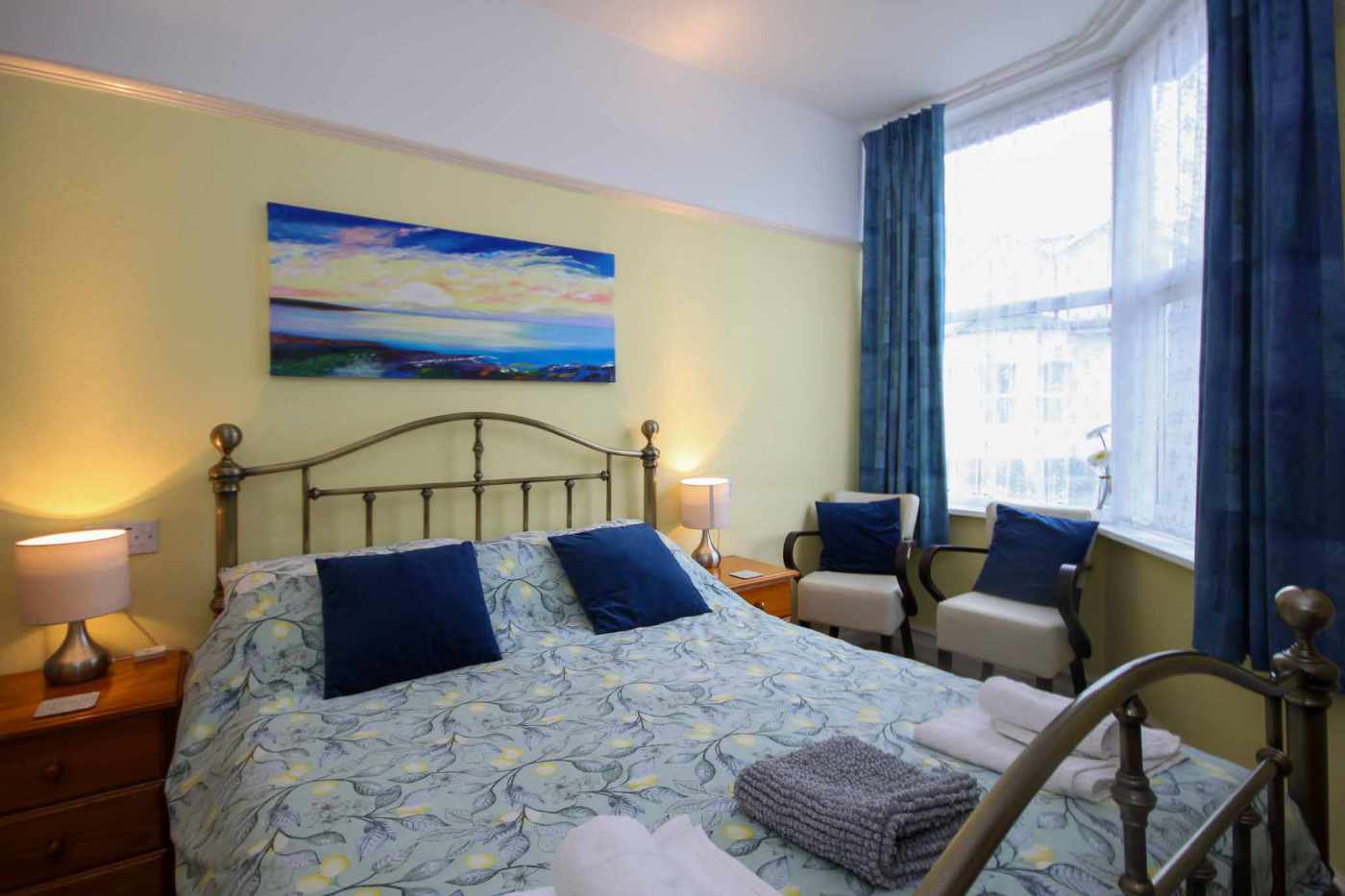 An Ideally Located, 7 Bedroom Guest House For Sale