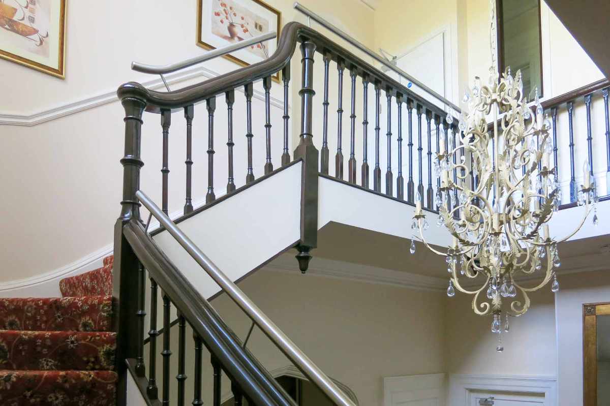 Hotel for sale in Exeter, Devon - A beautiful & successful, period-styled 14-bedroom hotel