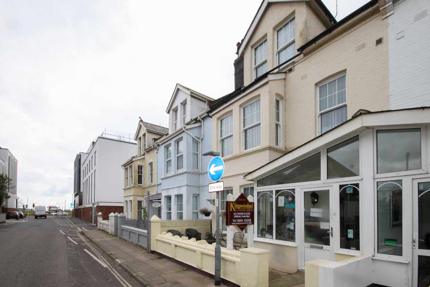 An Ideally Located 7/8 Bedroom Guesthouse For Sale