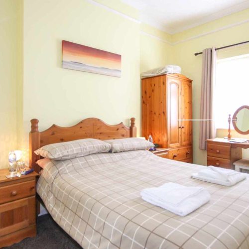 Hotel for sale in Paignton, Devon - An Ideally Located 7/8 Bedroom Guesthouse For Sale