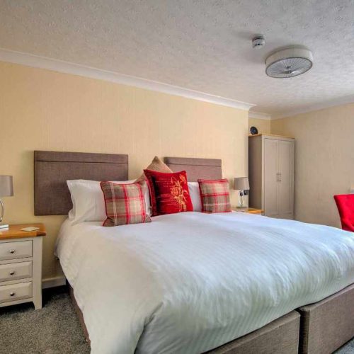 Hotel for sale in Teignmouth, Devon - A Beautiful, Well-Appointed Guest House In a Stunning Location