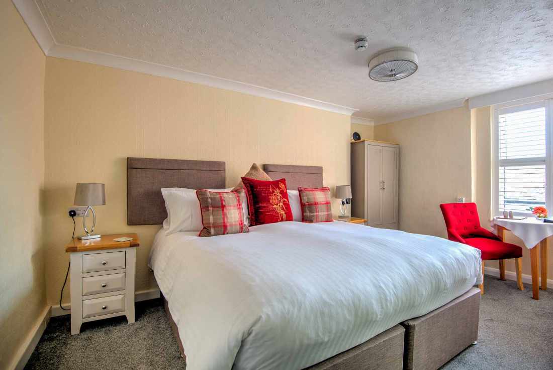 A Beautiful, Well-Appointed Guest House In a Stunning Location