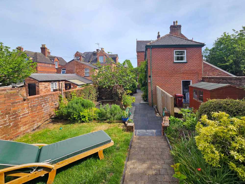 Commercial property for sale in Exeter, Devon - A Beautifully Presented 8 Letting Room Guesthouse