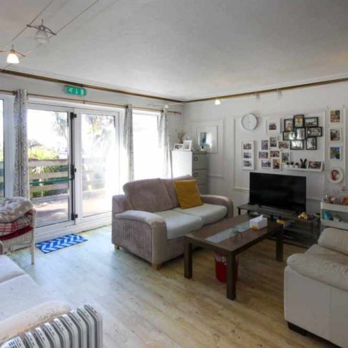 Hotel for sale in Torquay, Devon - A Wonderful Victorian 11-bedroom En-suite Guesthouse
