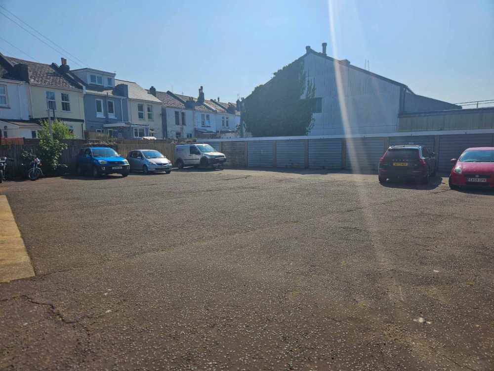 Commercial Workshop Garage/Development Site