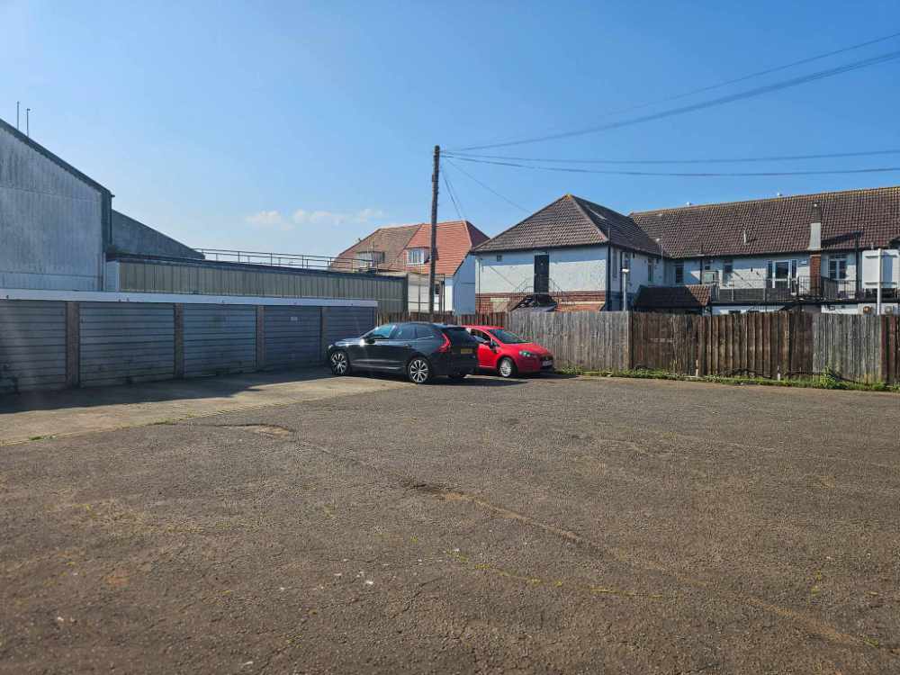Commercial Workshop Garage/Development Site