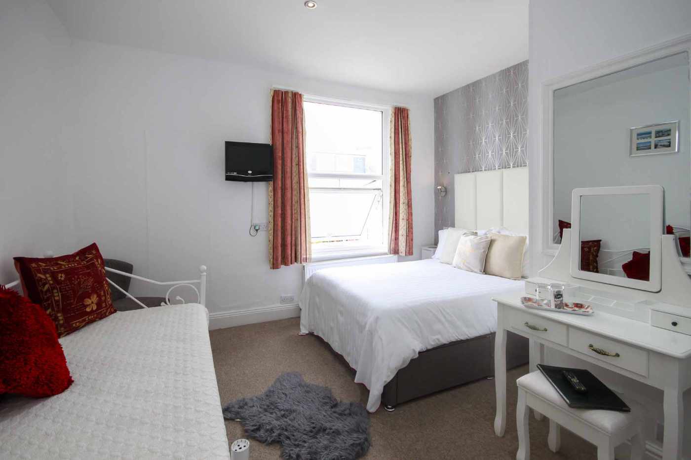 A Turnkey, Easily Operated 7-Bedroom Guesthouse