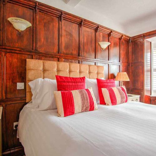 Hotel for sale in Teignmouth, Devon - A Beautiful, Well-Appointed Guest House In a Stunning Location