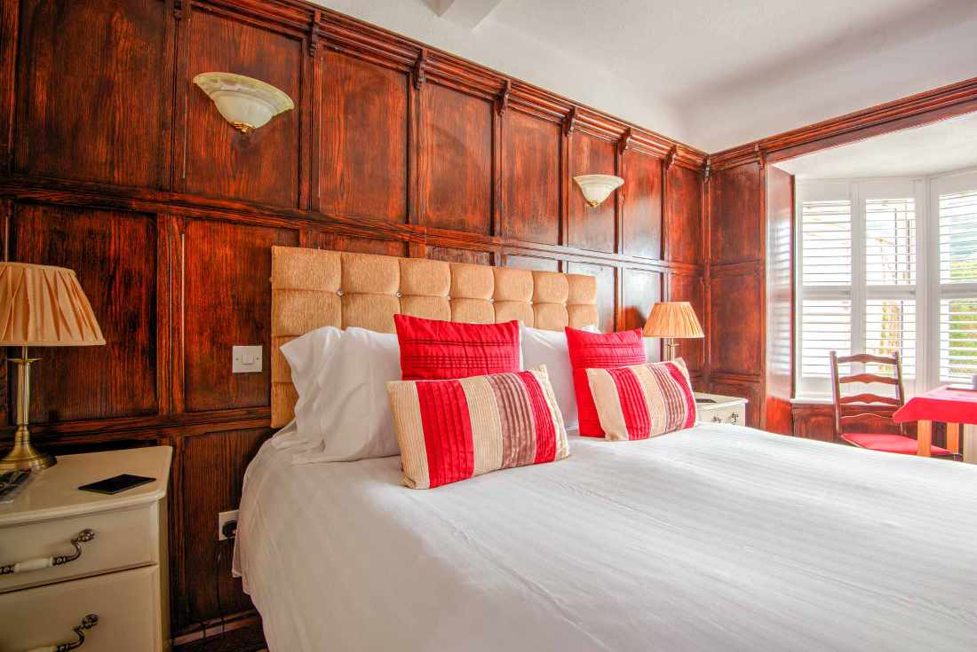 A Beautiful, Well-Appointed Guest House In a Stunning Location