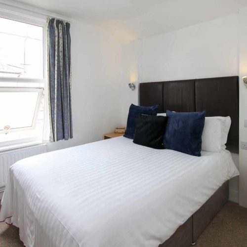 Hotel for sale in Paignton, Devon - A Turnkey, Easily Operated 7-Bedroom Guesthouse