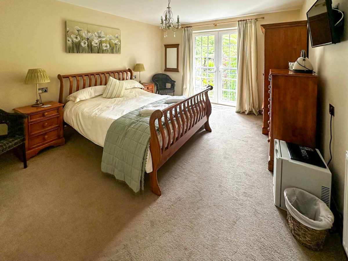 A Highly Unique High-End Hotel, Featuring 16 En-Suite Bedrooms