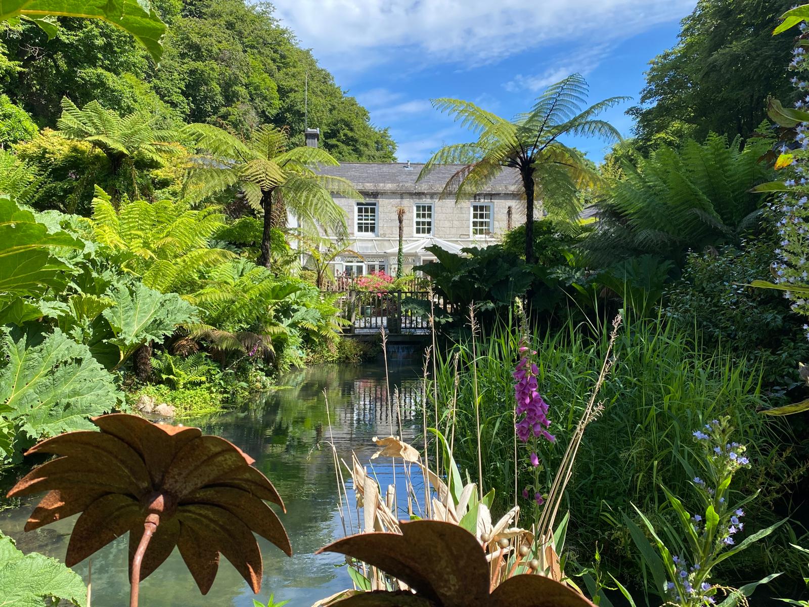 A Highly Unique High-End Hotel, Featuring 16 En-Suite Bedrooms