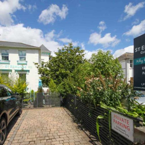 Hotel for sale in Paignton, Devon - A Beautifully Presented 7 en-suite Guest House