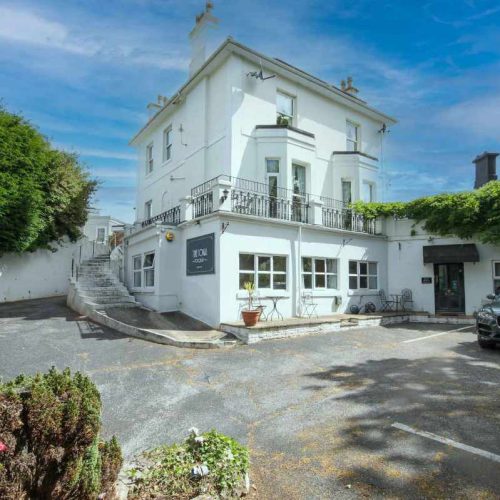 Hotel for sale in Torquay, Devon - A fantastic, well-presented 8 En-Suite Bedroom Guesthouse For Sale