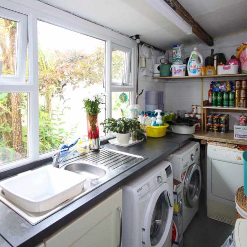 Hotel for sale in Paignton, Devon - A Beautifully Presented 7 en-suite Guest House