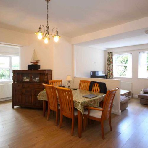 Hotel for sale in Torquay, Devon - A fantastic, well-presented 8 En-Suite Bedroom Guesthouse For Sale
