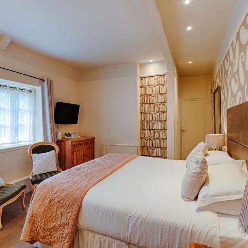 Commercial property for sale in Bovey Tracey, Devon - A Fantastic Former Country House Hotel