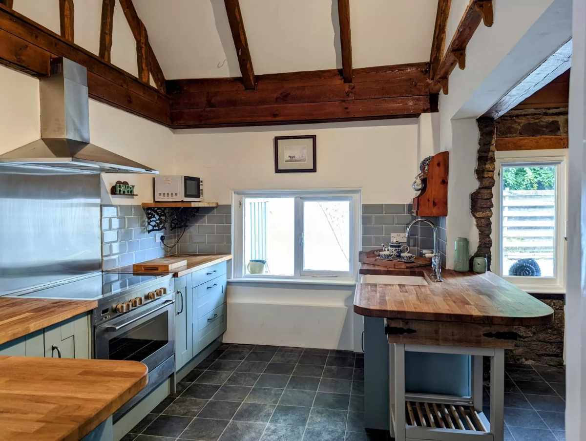 Commercial property for sale in Bovey Tracey, Devon - A Fantastic Former Country House Hotel