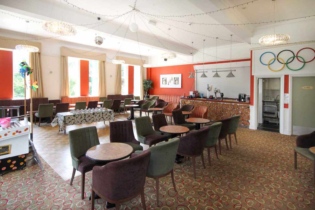 An Excellently Presented, 30-Bedroom En-suite Hotel